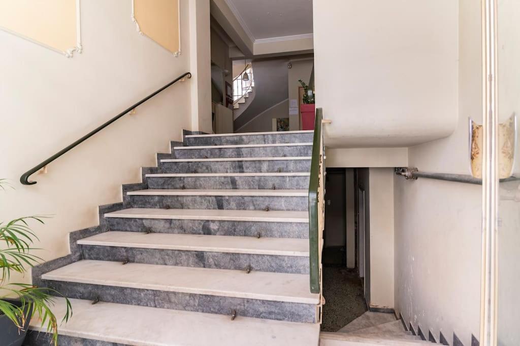 Under The Hill Appartement Athene Buitenkant foto